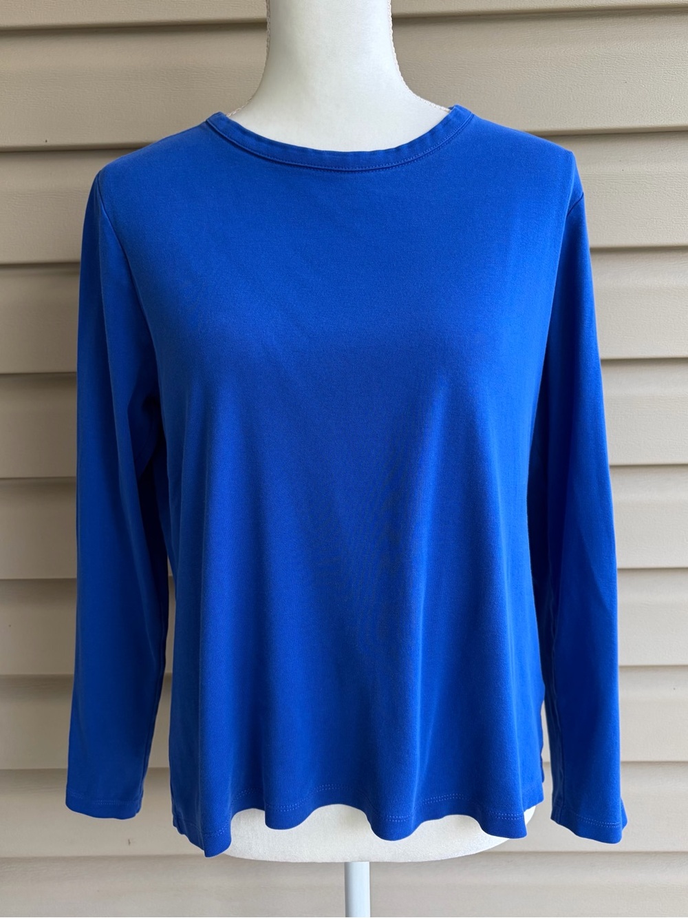 •Lands' End• Cobalt Blue Shaped Fit Long Sleeve Tee - Size Large Petite